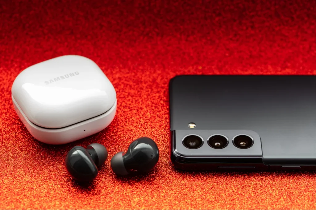 Samsung Galaxy Buds Compatibility with iPhones: Mystery Solved!